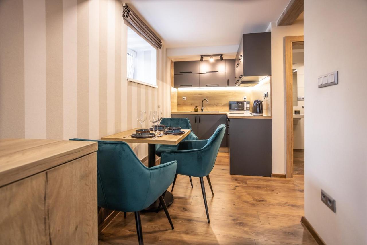 Hotel Demanova Apartments - Dependance Liptovský Mikuláš Exteriör bild