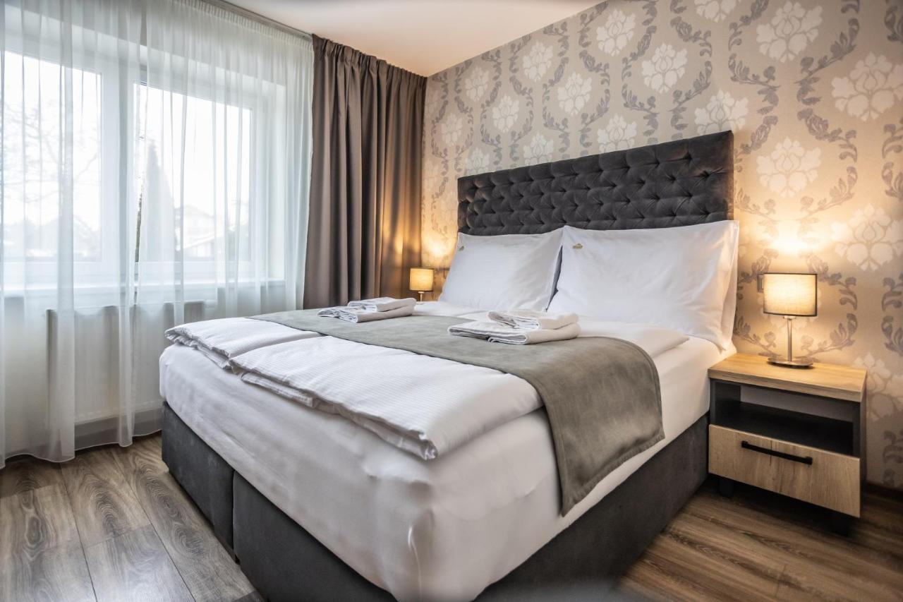 Hotel Demanova Apartments - Dependance Liptovský Mikuláš Exteriör bild