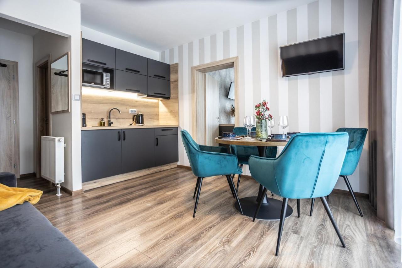 Hotel Demanova Apartments - Dependance Liptovský Mikuláš Exteriör bild