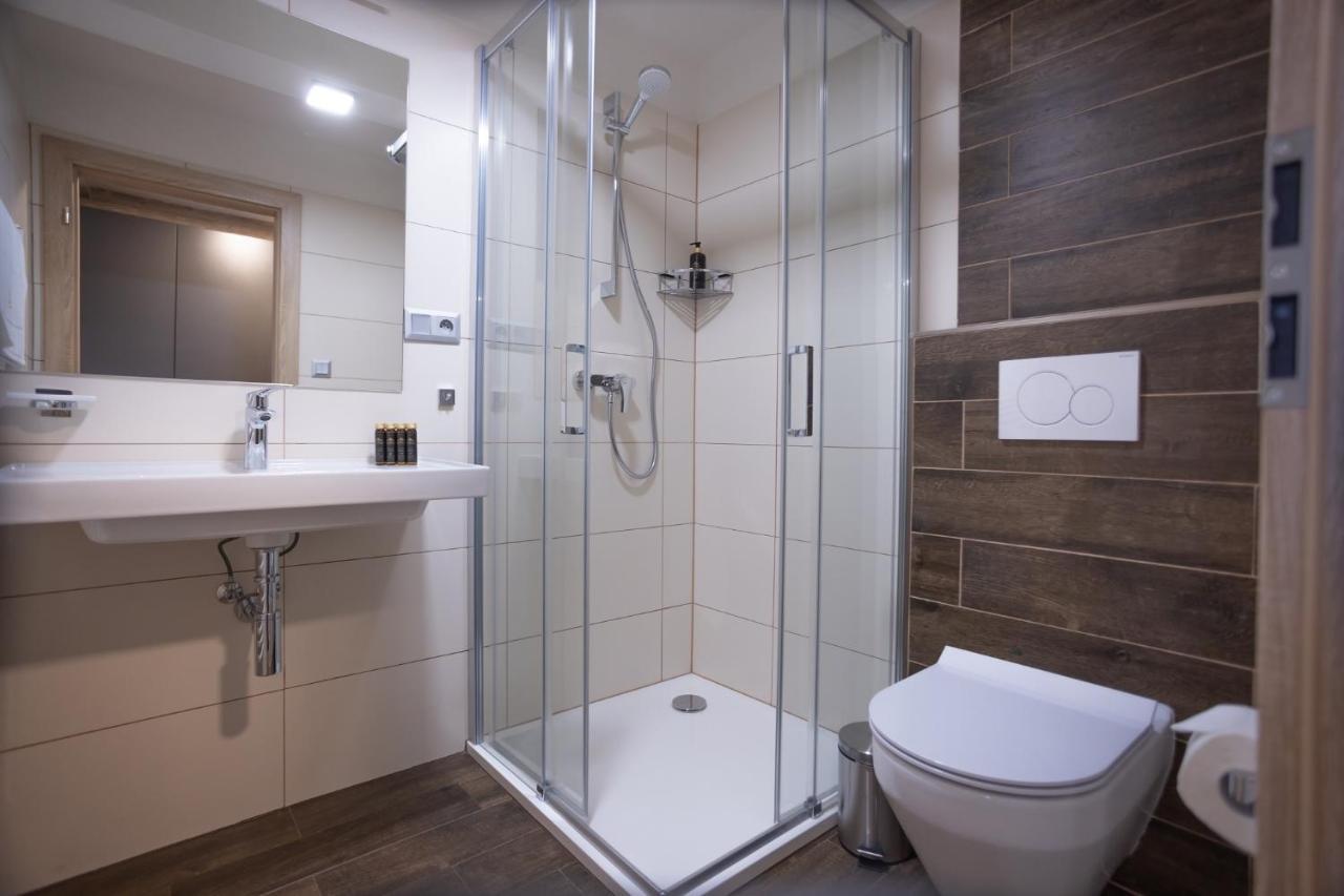 Hotel Demanova Apartments - Dependance Liptovský Mikuláš Exteriör bild