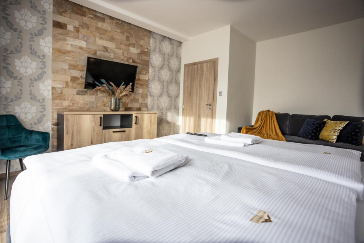 Hotel Demanova Apartments - Dependance Liptovský Mikuláš Exteriör bild